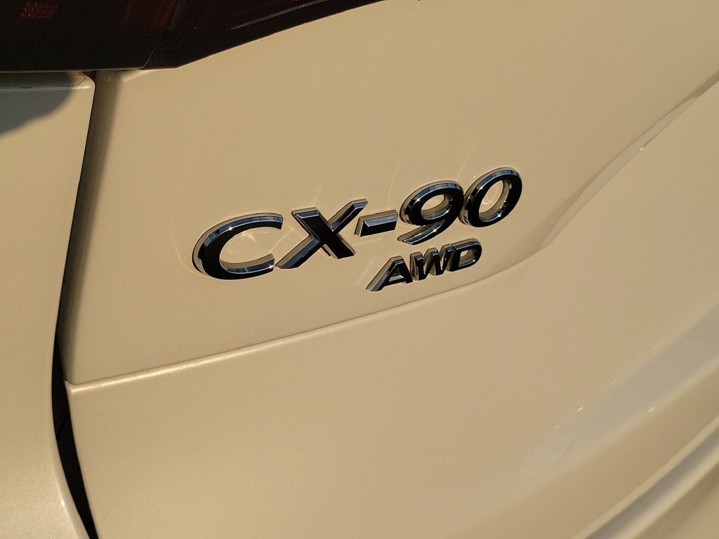 Used 2024 MAZDA CX-90 Plug-In Hybrid w/ Premium Plus AWD/4WD image 28