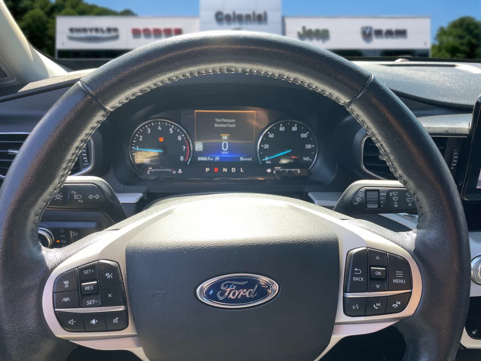 Used 2021 Ford Explorer XLT w/ Equipment Group 202A AWD/4WD image 31