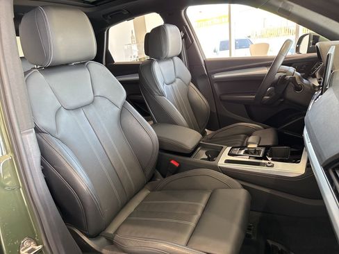 Used 2025 Audi Q5 Prestige image 56