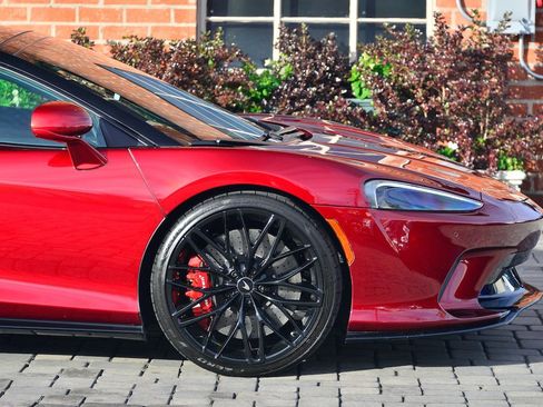 Used 2022 McLaren GT image 15