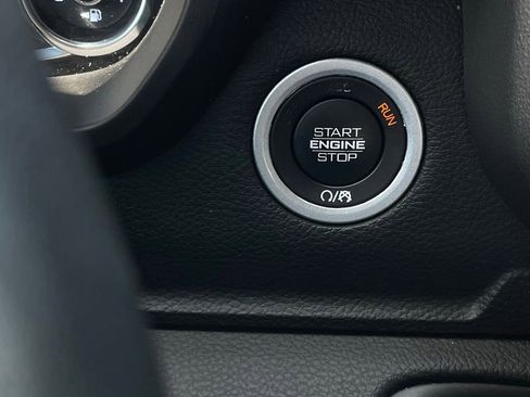 Used 2024 RAM 1500 Laramie RWD image 16