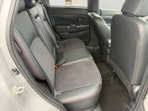 Used 2024 Mitsubishi Outlander Sport SE AWD/4WD image 13