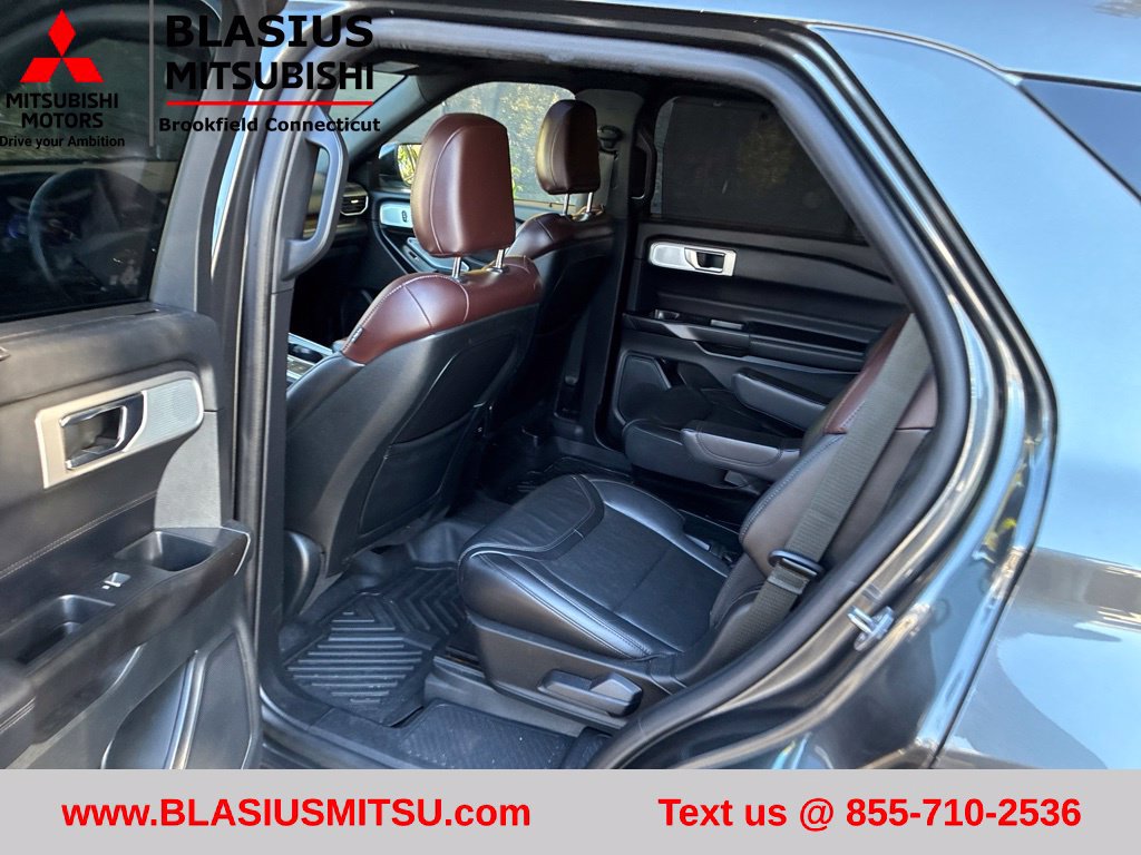 Used 2020 Ford Explorer Platinum w/ Premium Technology Package AWD/4WD image 28