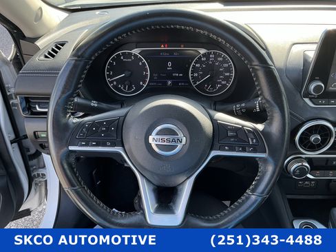 Used 2022 Nissan Sentra SV image 18