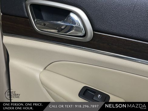 Used 2014 Jeep Grand Cherokee Limited w/ Luxury Group II image 42