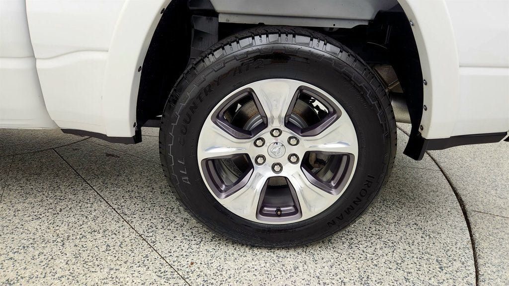 Used 2022 RAM 1500 Laramie w/ Sport Appearance Package AWD/4WD image 9