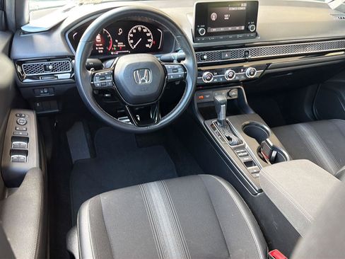 Used 2025 Honda Civic Sport image 18