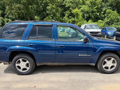 Used 2004 Chevrolet TrailBlazer LT w/ LT Package 1 AWD/4WD image 3