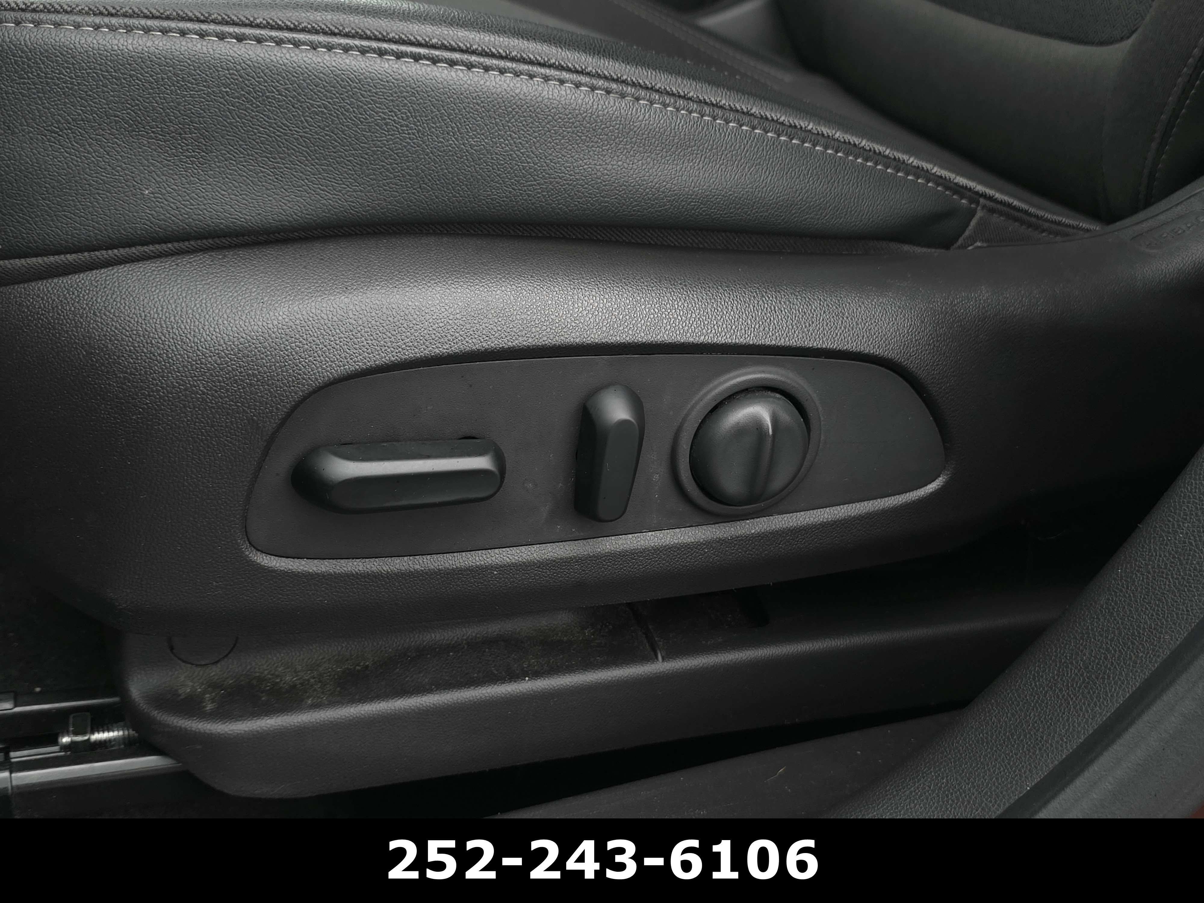 Used 2021 Buick Encore GX Select FWD image 11