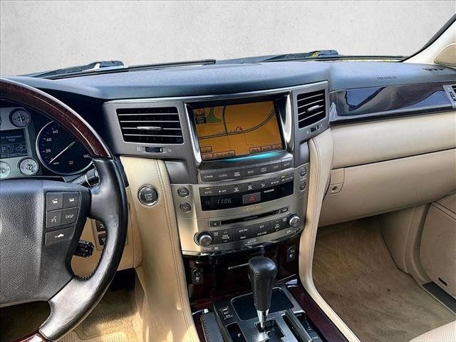 Used 2011 Lexus LX 570 4WD w/ Luxury Pkg w/Pre-crash image 8