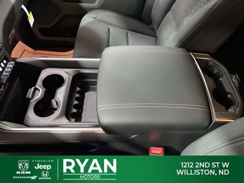 New 2026 RAM 1500 Big Horn w/ Night Edition image 32