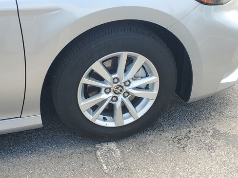Certified 2025 Toyota Camry LE FWD image 7