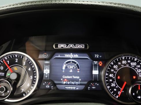 Used 2019 RAM 1500 Laramie AWD/4WD image 14