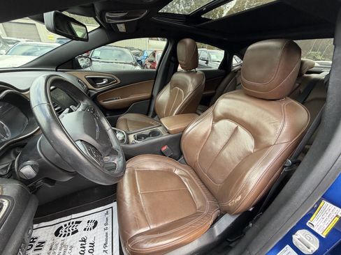 Used 2017 Chrysler 200 C w/ Premium Group image 22