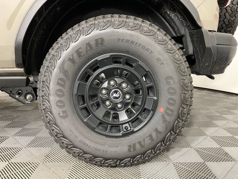 New 2026 Ford Bronco Badlands AWD/4WD image 10