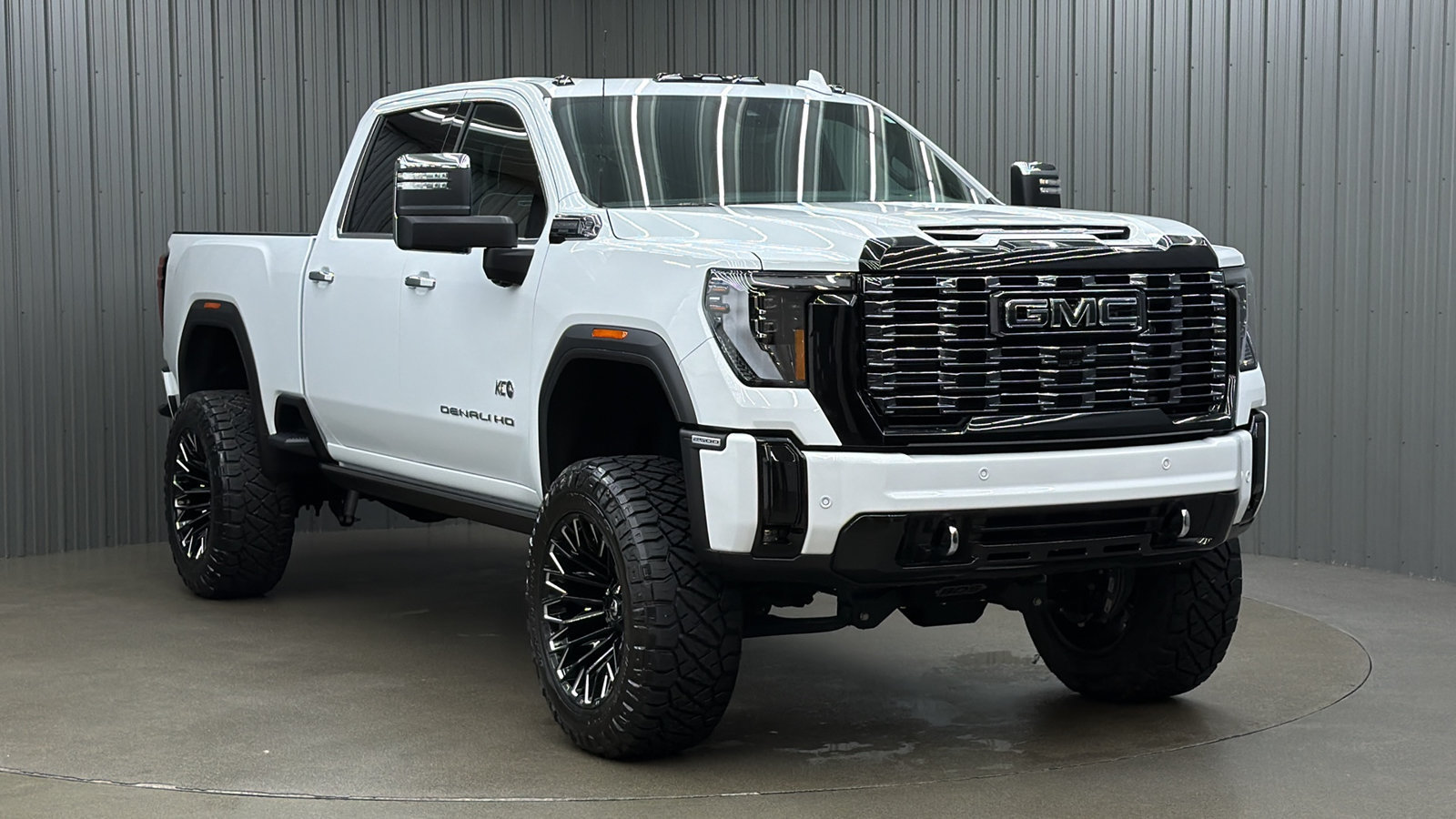 Used 2026 GMC Sierra 2500 Denali Ultimate AWD/4WD image 7