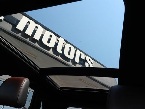 Used 2020 Ford Edge Titanium w/ Equipment Group 301A FWD image 18