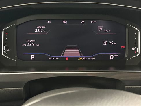 Used 2020 Volkswagen Tiguan SEL image 23