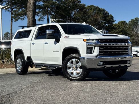 Used 2023 Chevrolet Silverado 2500 LTZ w/ LTZ Plus Package image 2