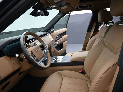 New 2026 Land Rover Range Rover Long Wheelbase SE AWD/4WD image 28