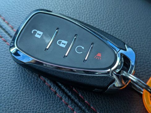Used 2022 Chevrolet Equinox RS FWD image 25