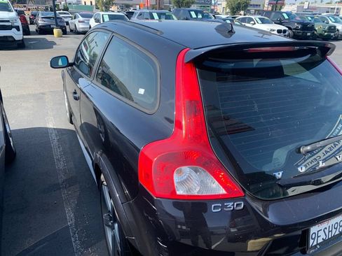 Used 2011 Volvo C30 T5 R-Design FWD image 9