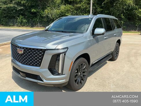Used 2025 Cadillac Escalade Premium Luxury AWD/4WD image 1