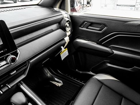 New 2026 Chevrolet Colorado Trail Boss image 39