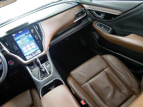 Used 2020 Subaru Outback Touring XT image 11