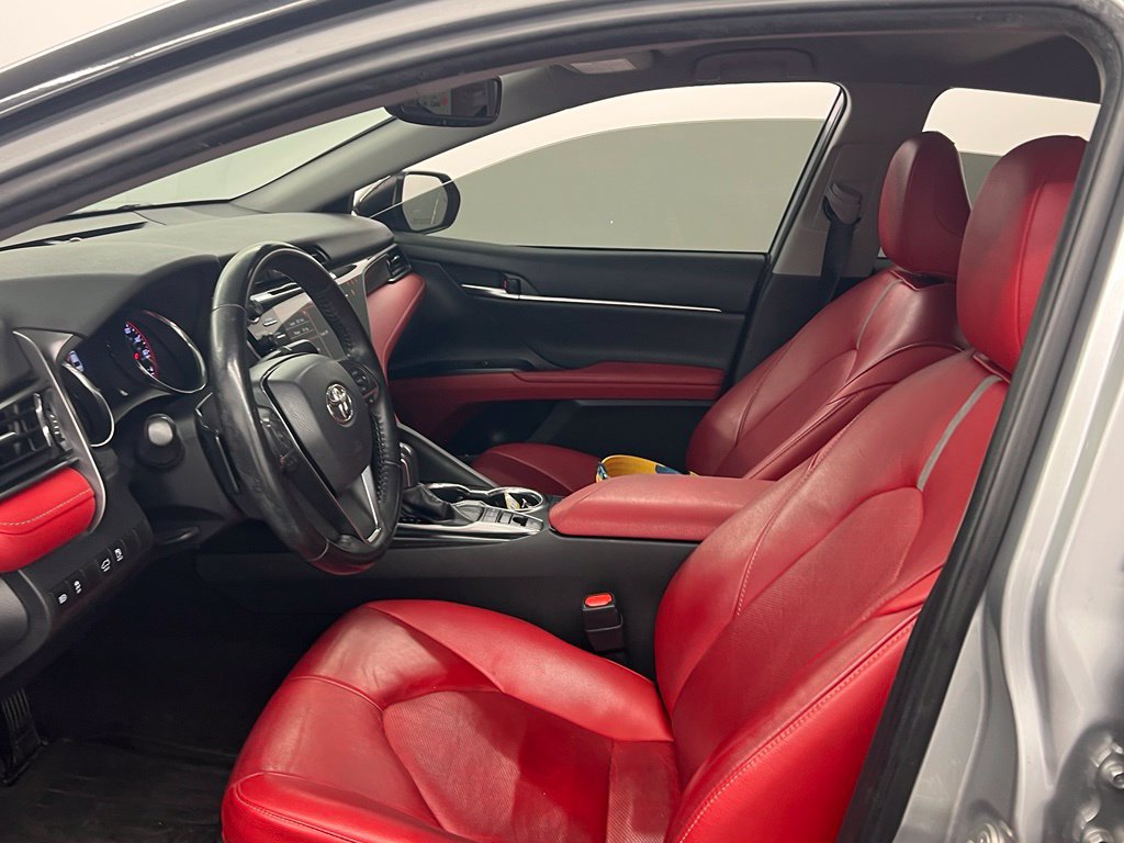 Used 2019 Toyota Camry XSE FWD image 8