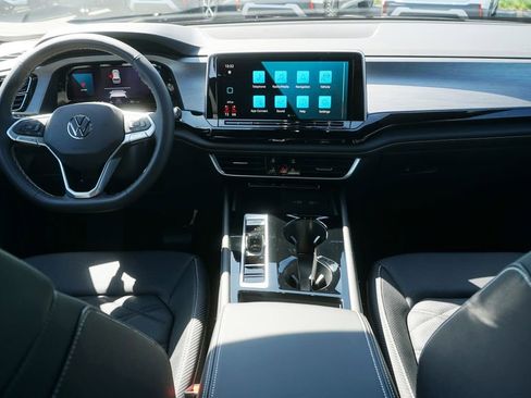 New 2026 Volkswagen Atlas Cross Sport SE AWD/4WD image 10