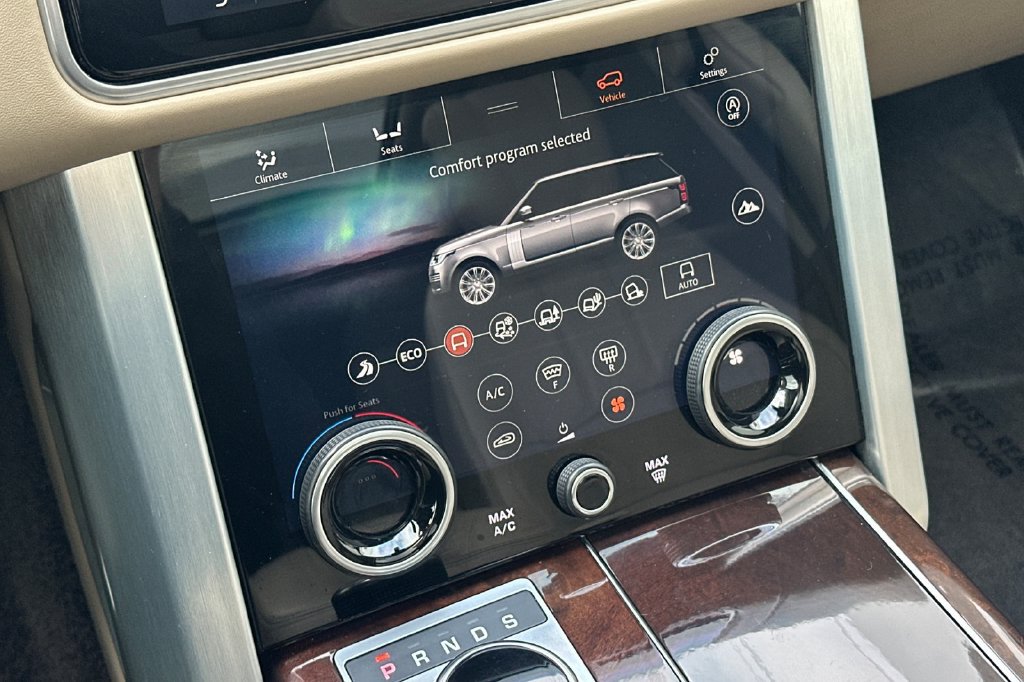 Used 2020 Land Rover Range Rover HSE AWD/4WD image 20