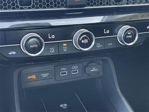 Used 2022 Honda Civic Touring image 37