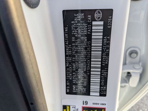 Used 2025 Toyota Camry LE image 33