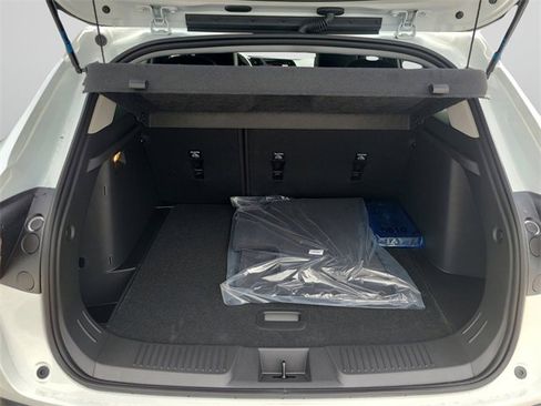 New 2026 Chevrolet Trax LT image 11