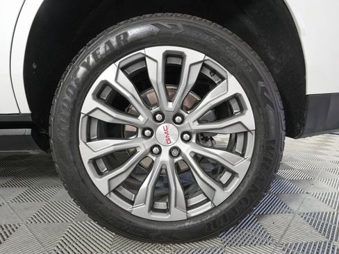 Used 2021 GMC Yukon Denali w/ Denali Premium Package image 35