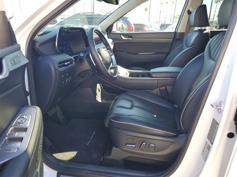 Used 2024 Hyundai Palisade Limited image 18