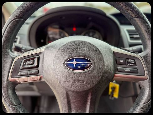 Used 2015 Subaru Crosstrek 2.0i Premium image 25