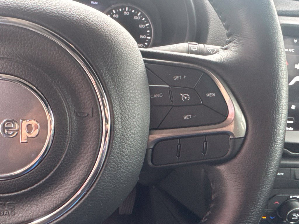 Used 2020 Jeep Renegade Limited w/ UConnect 8.4 Nav Group AWD/4WD image 37