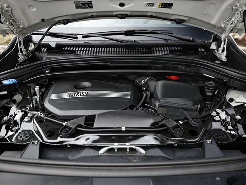 Used 2023 BMW X1 xDrive28i image 31