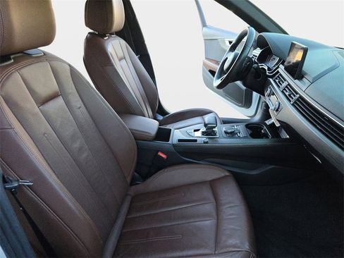 Used 2019 Audi A4 2.0T Premium image 12
