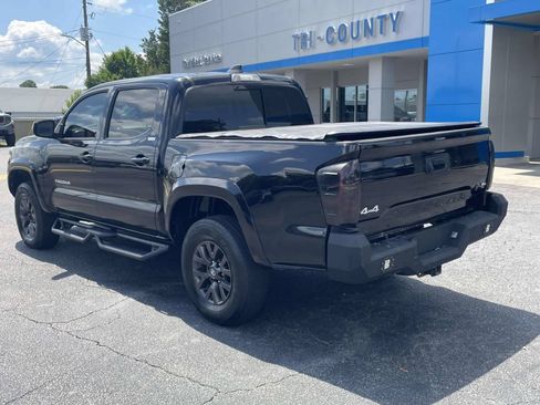 Used 2021 Toyota Tacoma SR5 AWD/4WD image 5