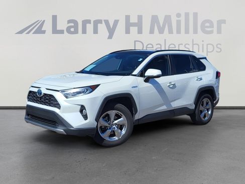 Used 2019 Toyota RAV4 Limited image 1
