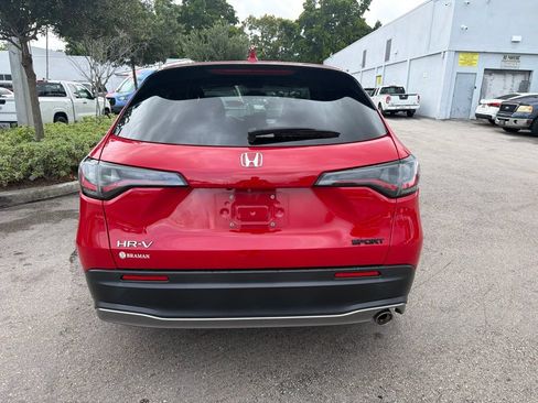 Used 2025 Honda HR-V Sport image 5