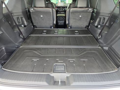 Used 2025 Honda Pilot TrailSport image 30