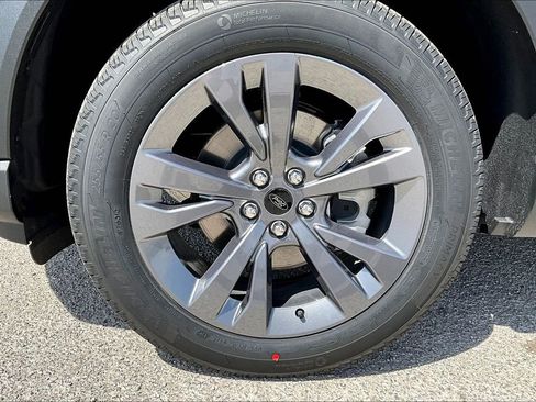 New 2026 Ford Explorer Active w/ Active Comfort Package AWD/4WD image 10