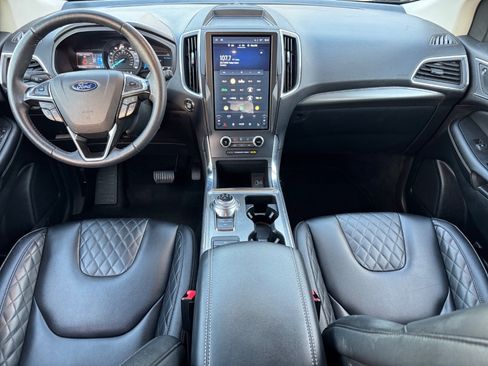 Used 2024 Ford Edge Titanium image 12