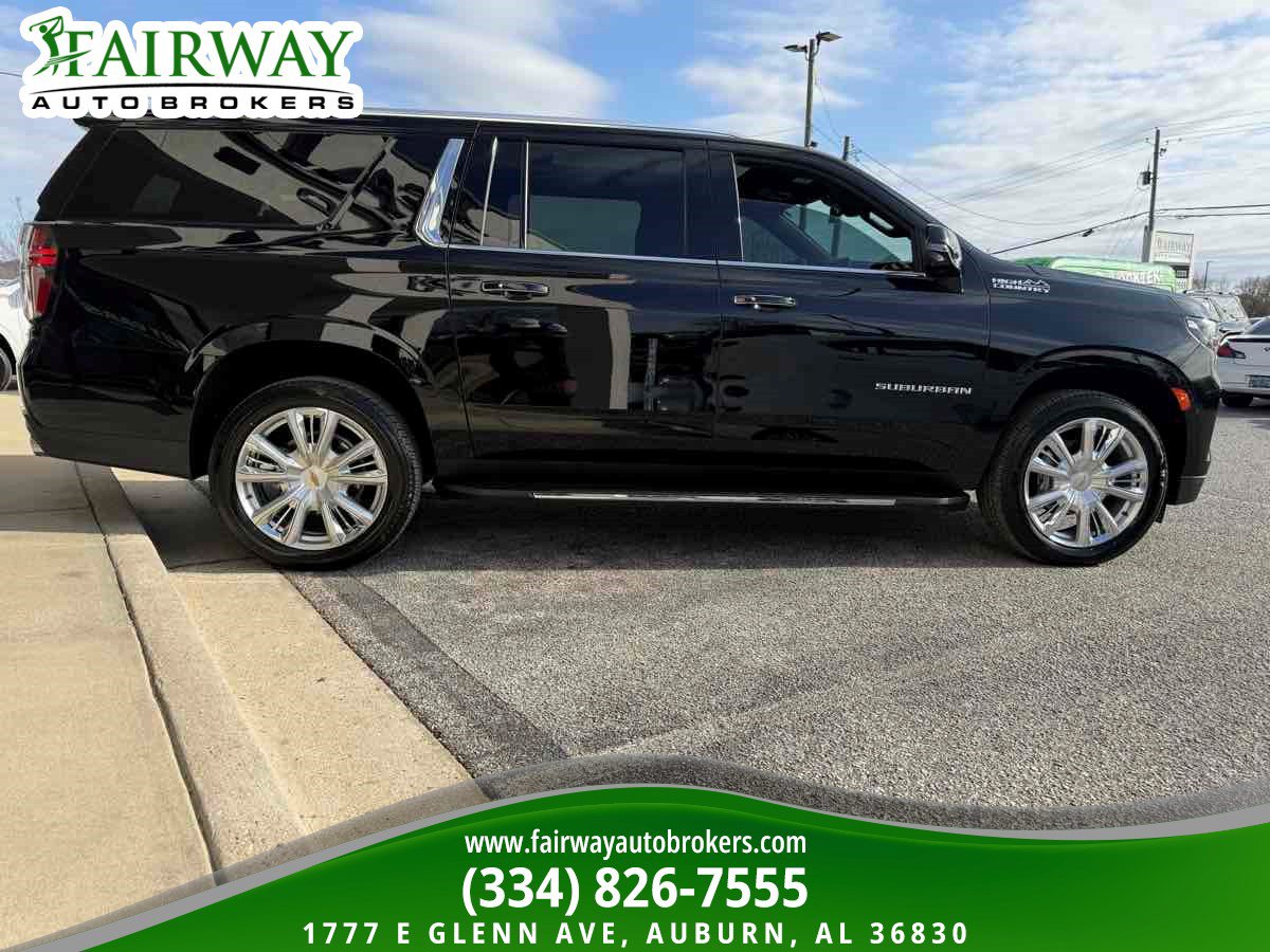 Used 2023 Chevrolet Suburban High Country AWD/4WD image 8