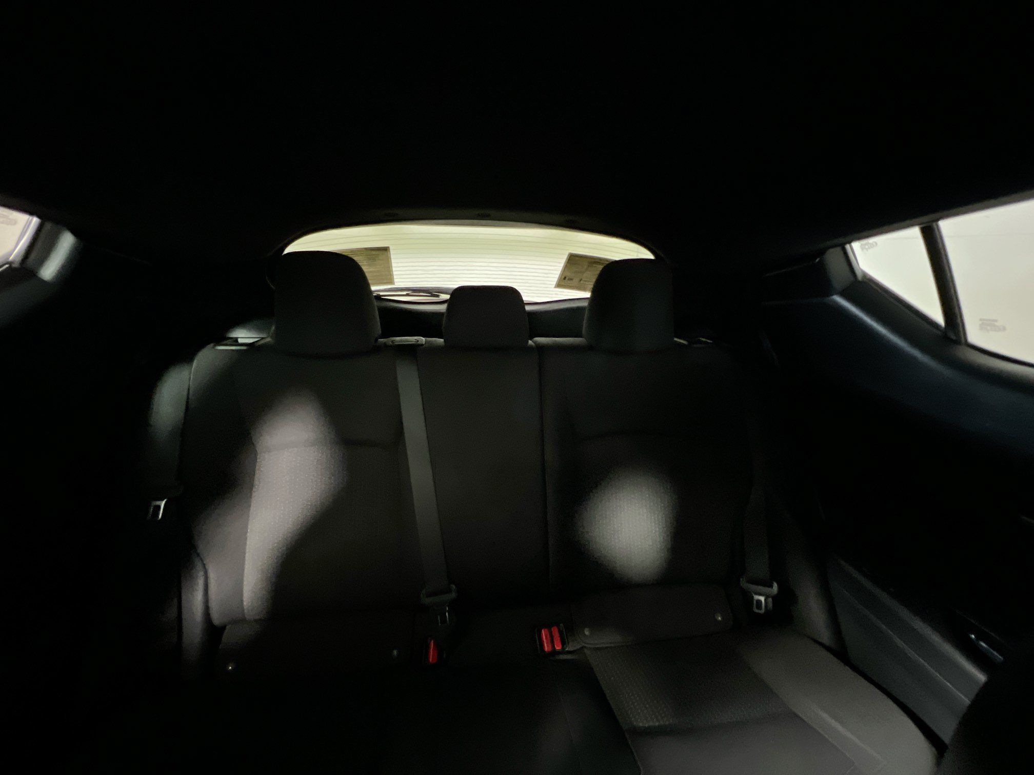 Used 2019 Toyota C-HR LE FWD image 32