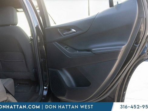 Used 2025 Chevrolet Equinox LT image 19